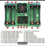 Tester cu 4 sloturi de precizie pentru acumilatori Li 18650
