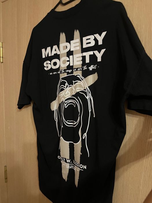 Тениска Made by society