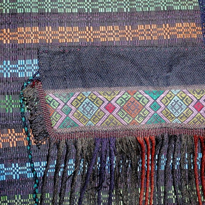 Costum popular vechi din Banat : spacel , poale si sort masura S-M