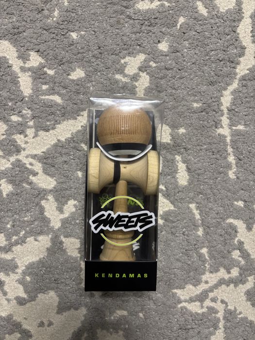 Kendama Sweets Broken Bones Natural semnata de Bisoi si Mocioiu