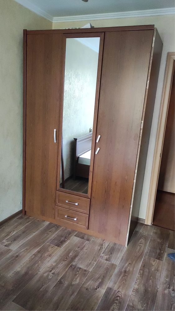 камод,кровать,шкаф в хорошем состоянии