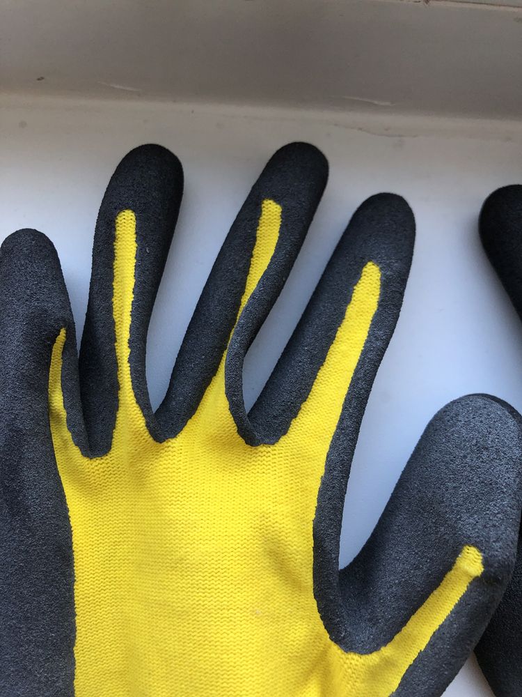 Продам перчатки для работ по дереву, красок…и очки