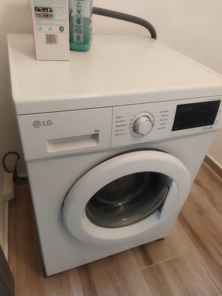 Дава се под наем Двустаен апартамент в Бургас, Зорница - 50 кв.м за 255 € - Снимка #18