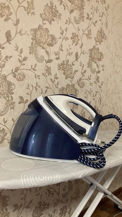 Продам парогенератор Philips PerfectCare Expert