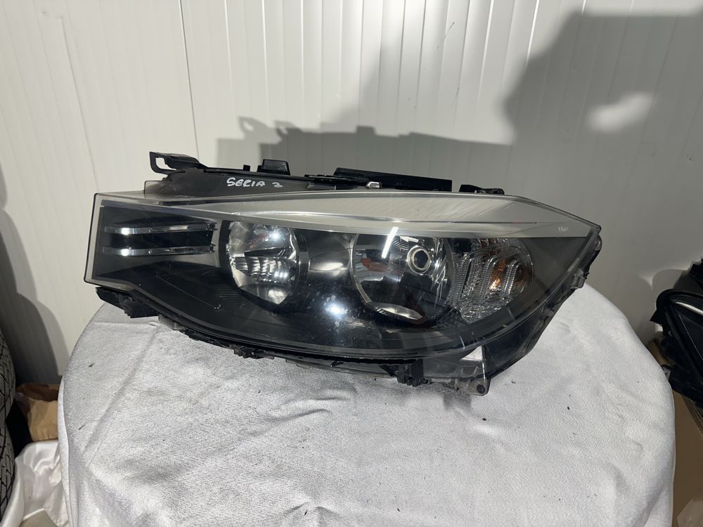 Far stanga Bmw Seria 3 GT F34 2013/2014/2015/2016/2017 HALOGEN