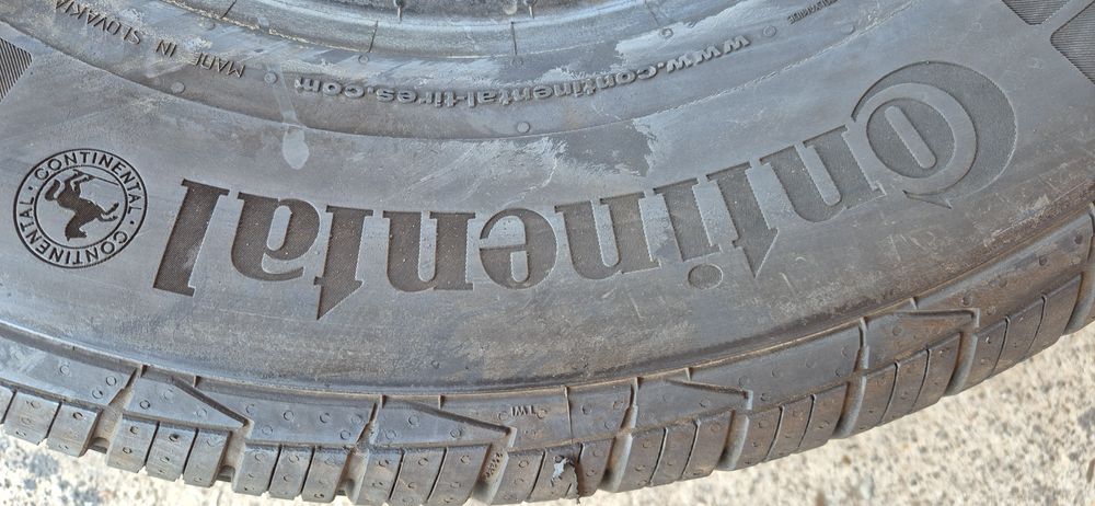 4 anvelope M+S noi Continental 225/70/15.Pretul este pe bucata.