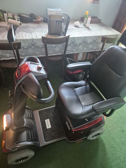 Scuter medical KARMA pentru varstnici SAU schimb cu cross