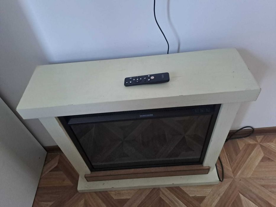 Semineu electric TAGU, Putere 1500W,Aproape Nou, Acoperire aprx 25m2