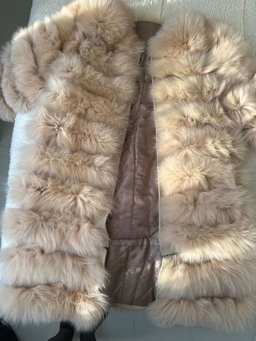 Бежово палто с косъм 3 в 1,чисто ново с етикет