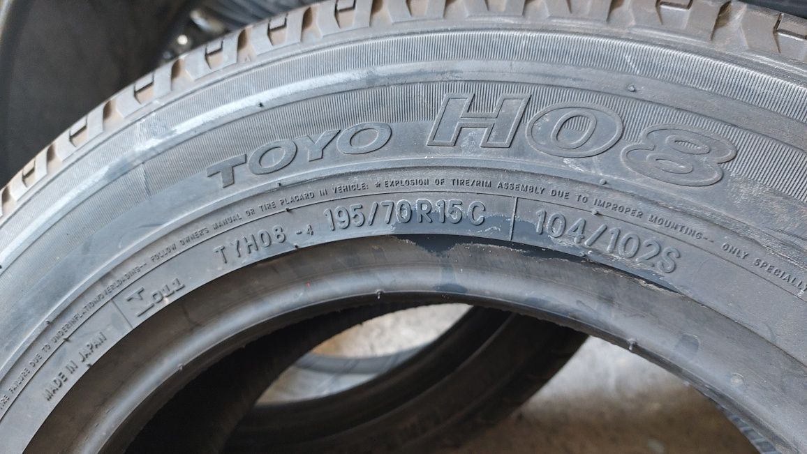Нови гуми за Бус 195/70/15 C Toyo H08