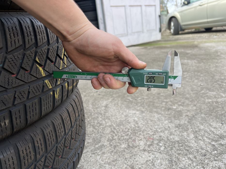 Anvelope 215 65 17 Continental