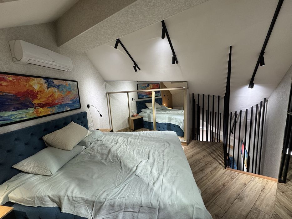 Ц-2 Алйский рядом 1^2 КОМНАТНАЯ  Продаю