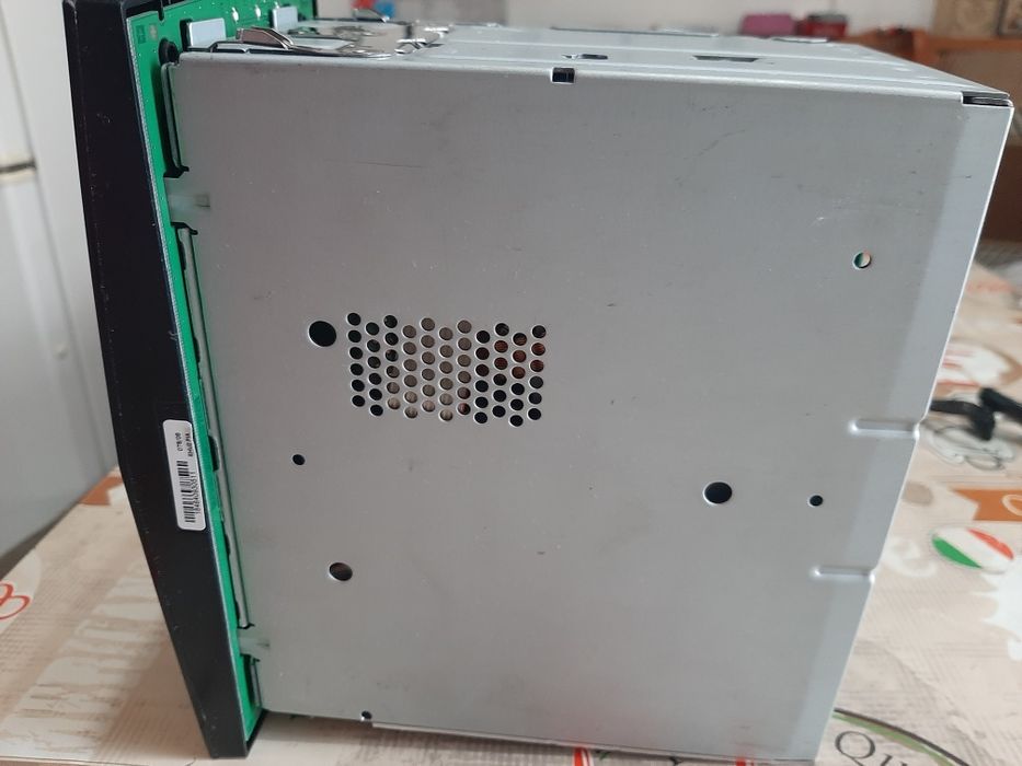 Vând consolă Opel MP 3 second-hand