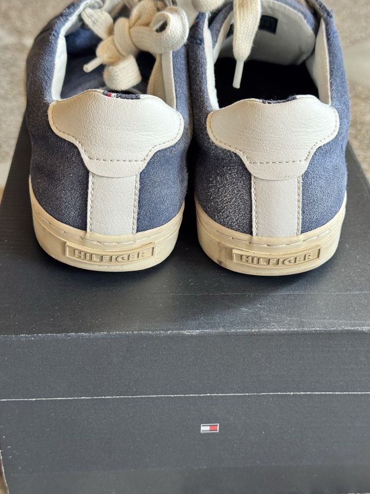 Tommy Hilfiger sneakers велурени кецове/маратонки 39 номер