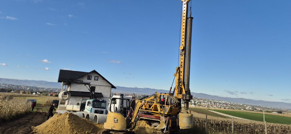 Foraje fântâni piloni