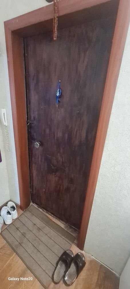 Продам дверь металлическую