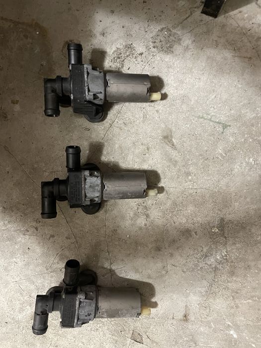 Pompa Auxiliara BMW E90 E91 E92 E93 X1 X3