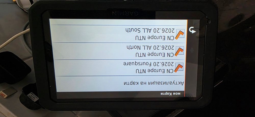Навигация за камион Garmin Dezl 770 пълен комплект карти зацяла Европа