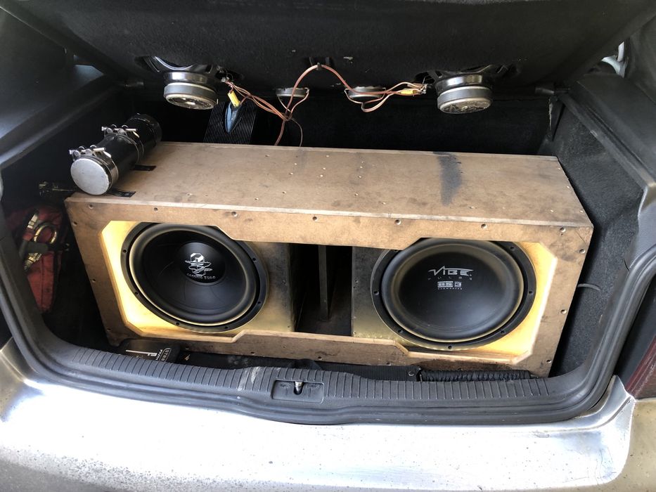 Баскаса 2 x 300 w