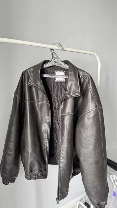 Куртка Bershka .