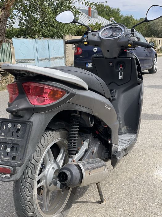 Vand scuter malaguti 125cc