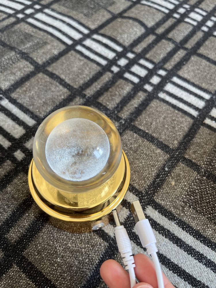 Crystal ball lamp