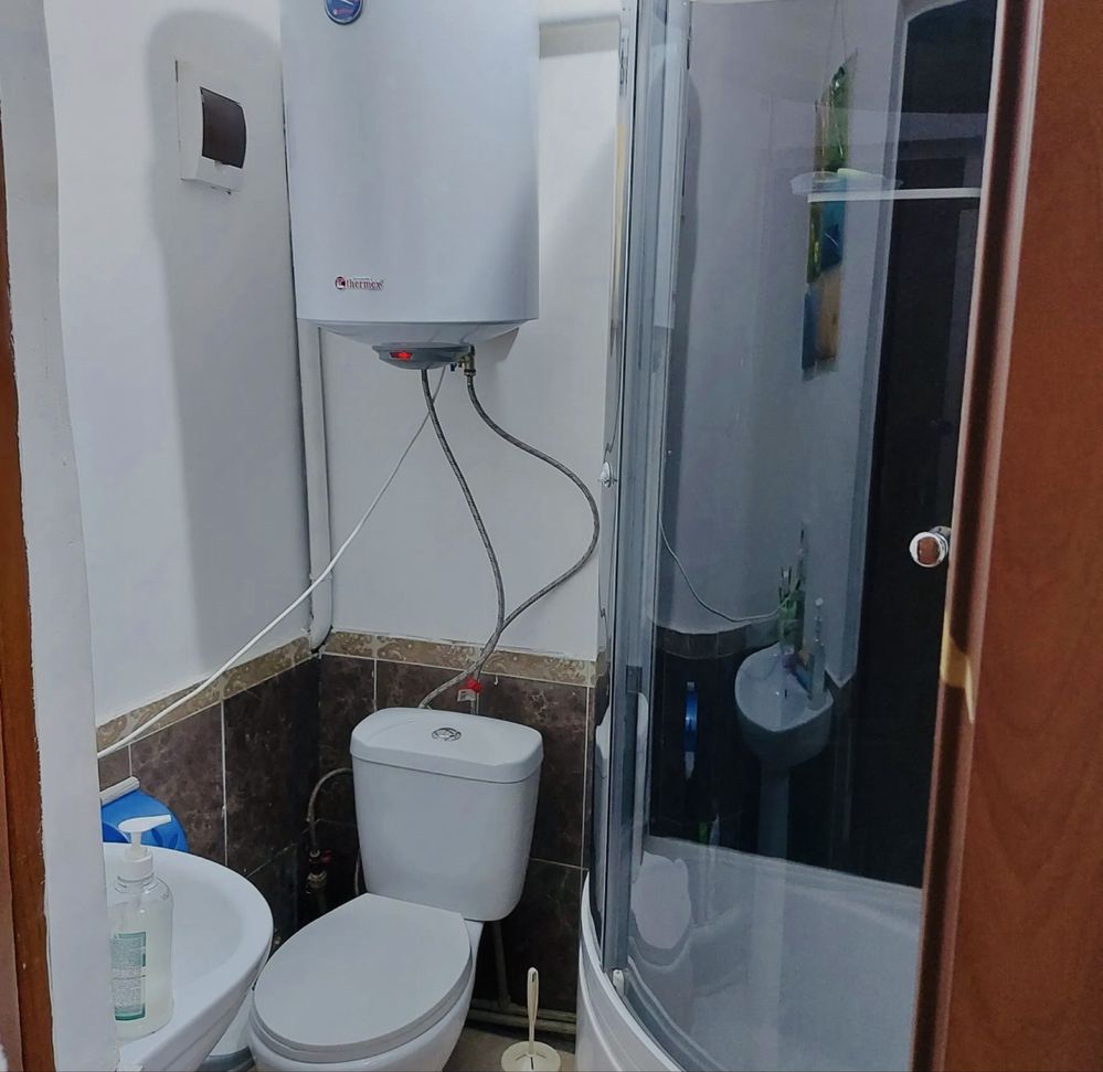 Продам частный благоустроенный дом из 4-х комн.