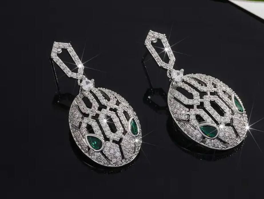 Сережки бижутерия новые