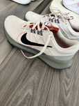 Adidasi noi Nike, maarimea 40 , 25 cm
