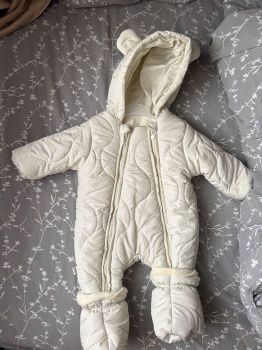 Комбинезон на 3-6 месяцев