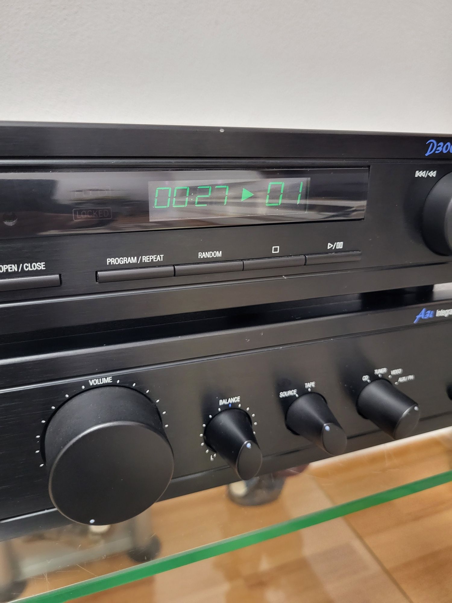Amplificator Cambridge A3i Cd player D300
