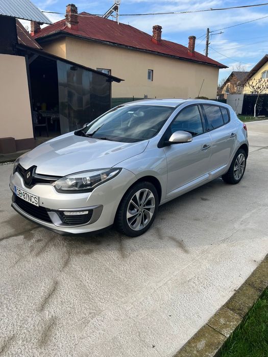 Renault megane 3 din 2015