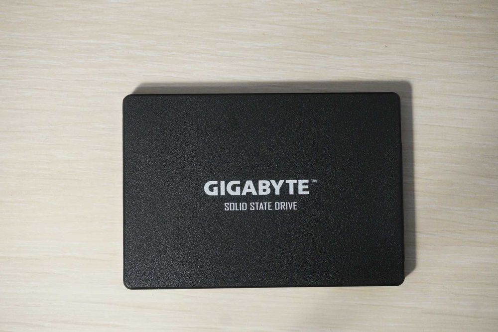1TB 2.5" SATA SSD Gigabyte / вкл ДДС