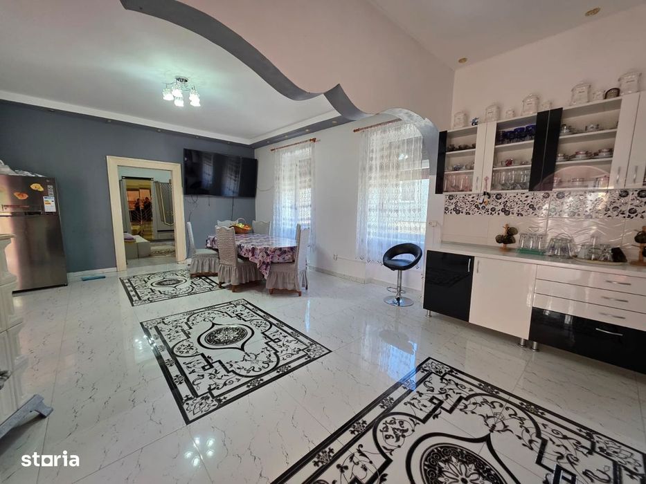 Casa unică în Hunedoara – Central la 5 min de Castelul Corvinilor