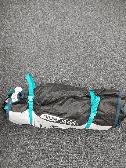Cort Camping Mh100 Xl Fresh & Black - produs resigilat (nou) Decathlon