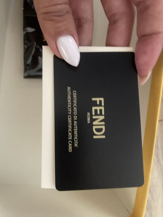 Слънчеви очила FENDI Roma