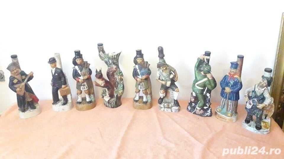 Colectie de sticla figurine din portelam