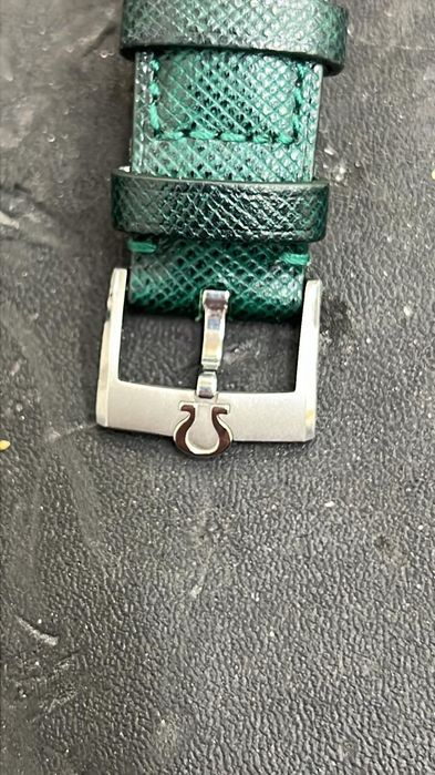 Омега Omega мъжки часовник 60те. Много запазен. Капариран