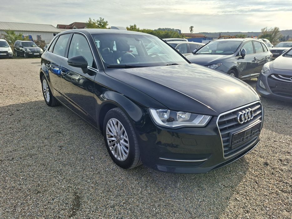 Vând Audi A3 Facelif 1.6 TDI 2014