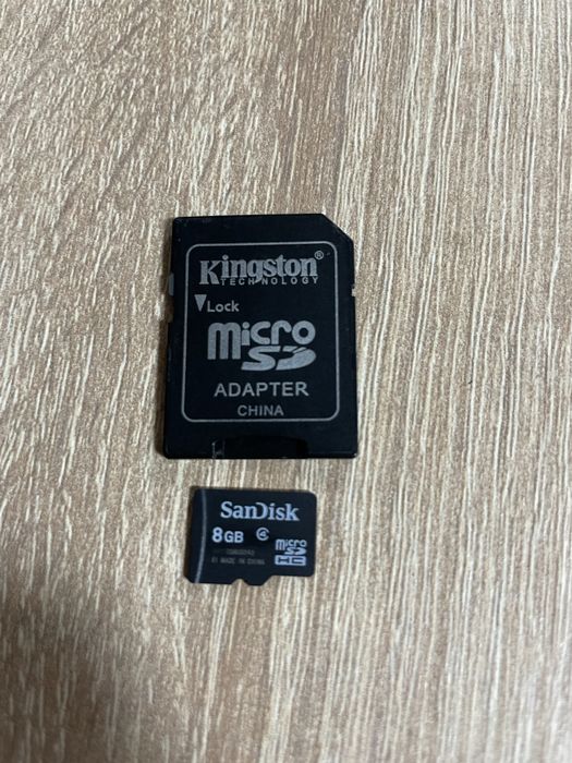 Aparat foto Fujifilm AV100 – 12 MP – cu card SD și husă