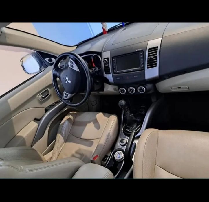 Mitsubishi Outlander 2009