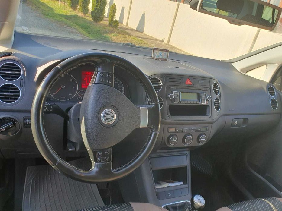 Vand Golf 5 Plus 1.9 TDI cu motor defect