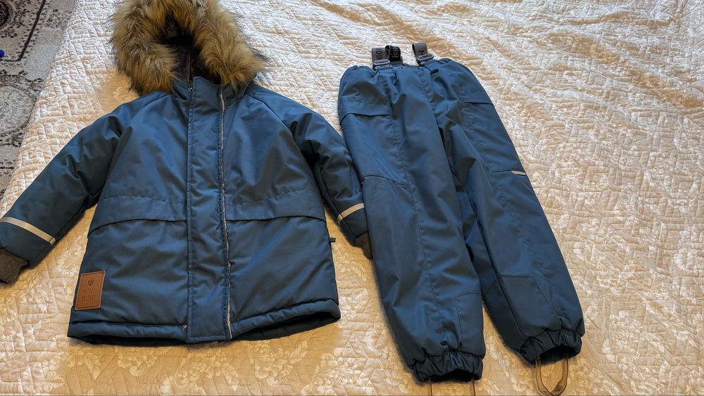 Продам детский комбинезон