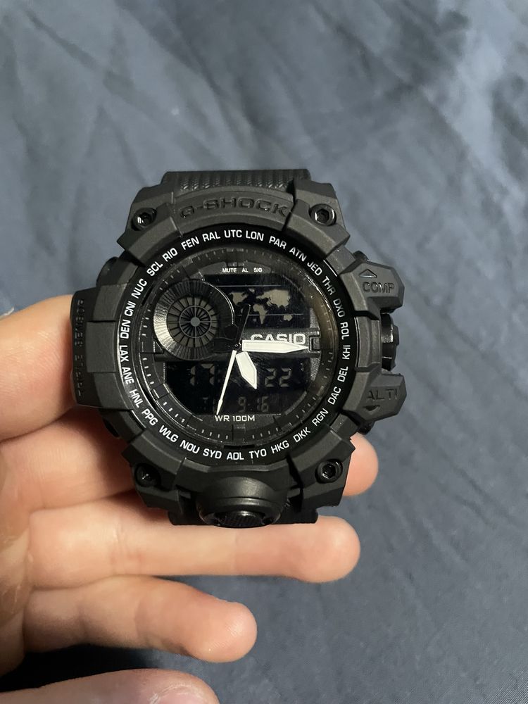 CASIO g-shock.