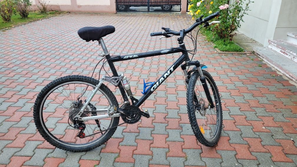 Bicicleta MTB Giant 950 ATX