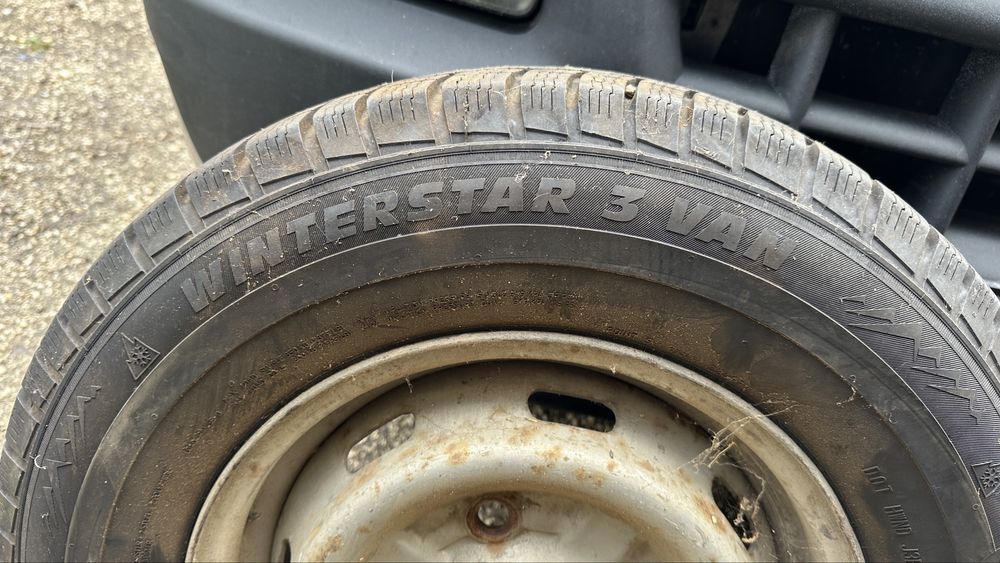 Гуми POINT S зимни със стоманени джанти 185 R 14 C - 2 бр