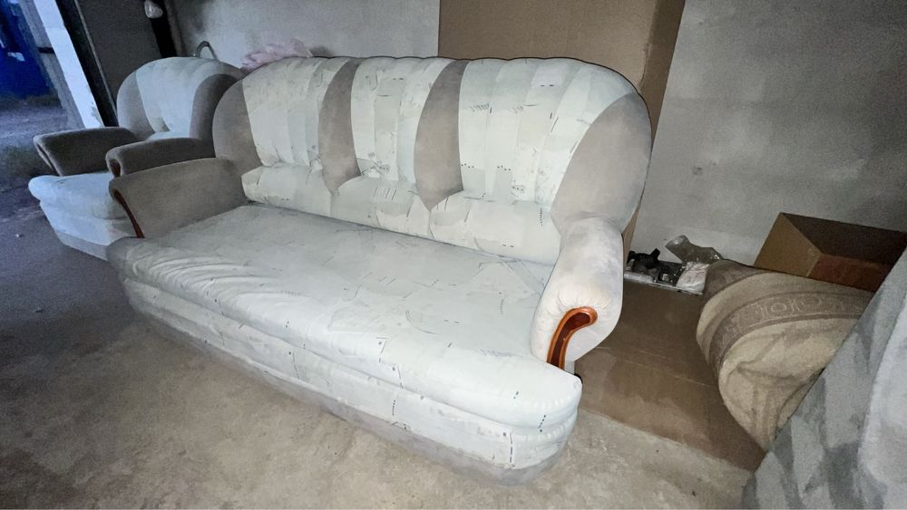Продаётся мякгий уголок