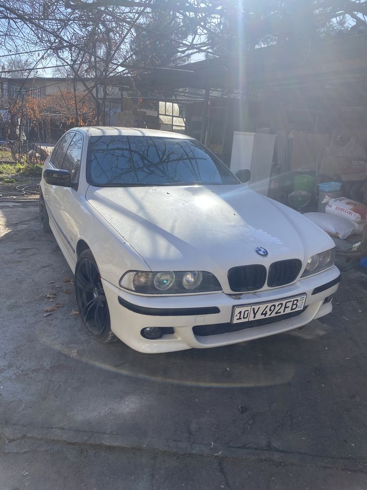 Продается BMW 523 i