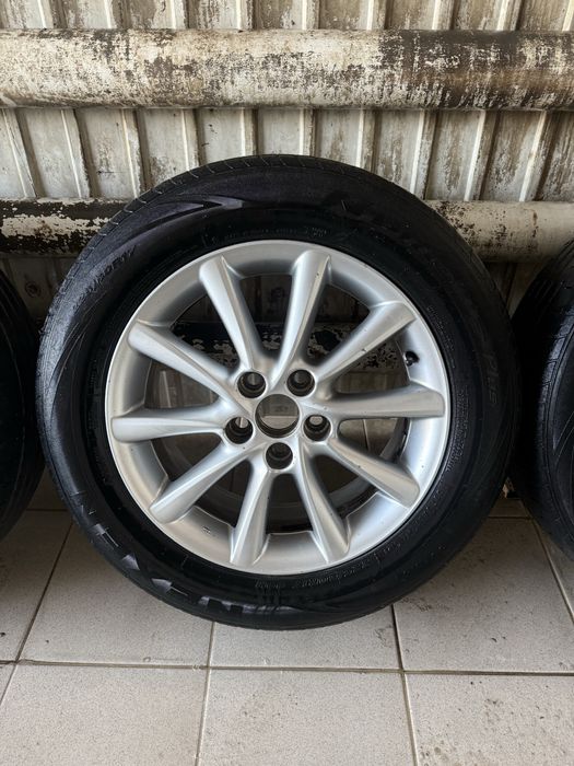 Эстима оригинал титанкы сатылады 225/60/17