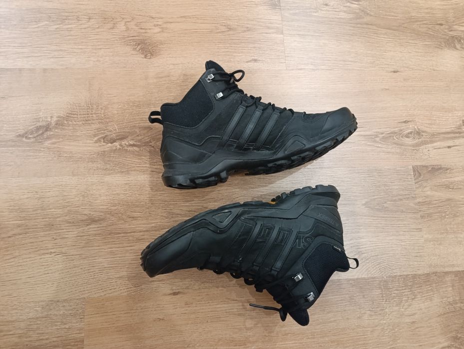 Adidas terex gore tex